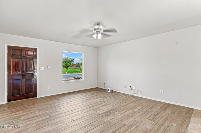 3229 PERLA POINT Drive, El Paso, TX 79938