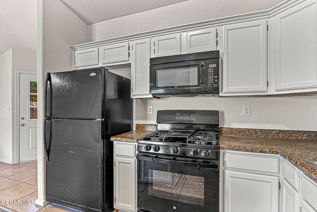 3229 PERLA POINT Drive, El Paso, TX 79938