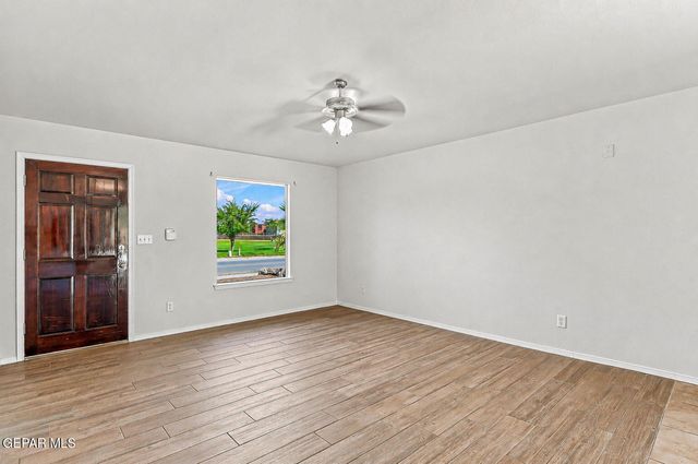 3229 PERLA POINT Drive, El Paso, TX 79938