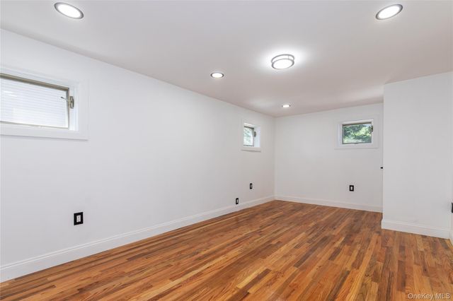 329 E Euclid Street, Valley Stream, NY 11580