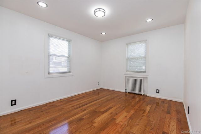 329 E Euclid Street, Valley Stream, NY 11580