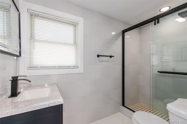 329 E Euclid Street, Valley Stream, NY 11580