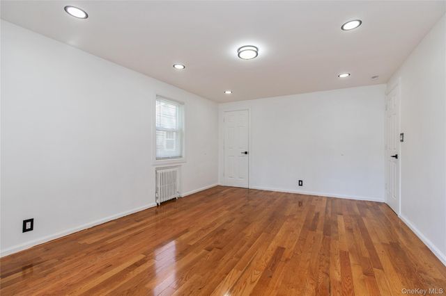 329 E Euclid Street, Valley Stream, NY 11580