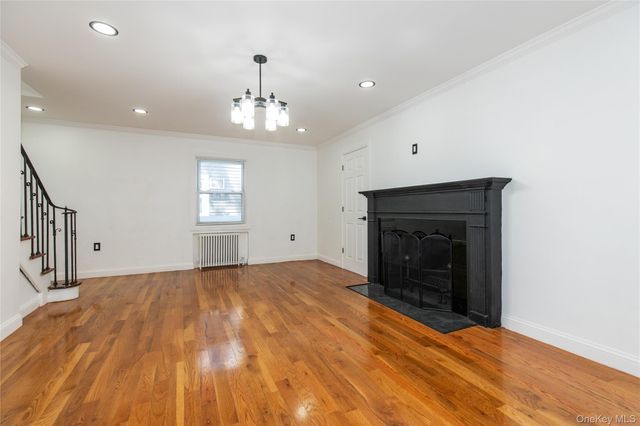 329 E Euclid Street, Valley Stream, NY 11580