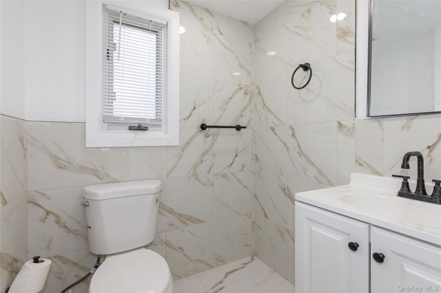 329 E Euclid Street, Valley Stream, NY 11580