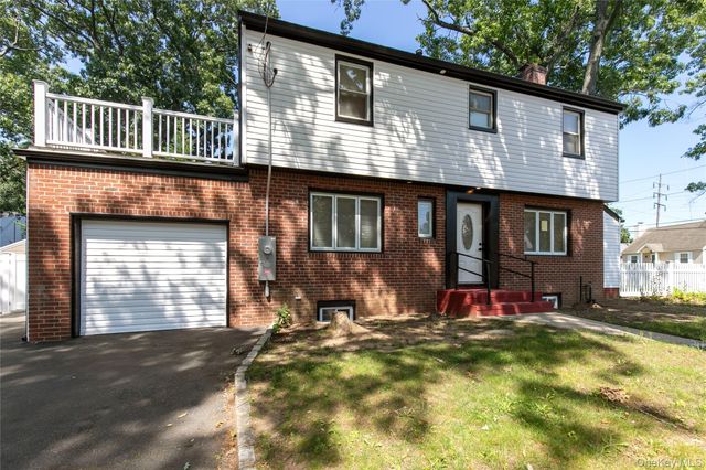 329 E Euclid Street, Valley Stream, NY 11580