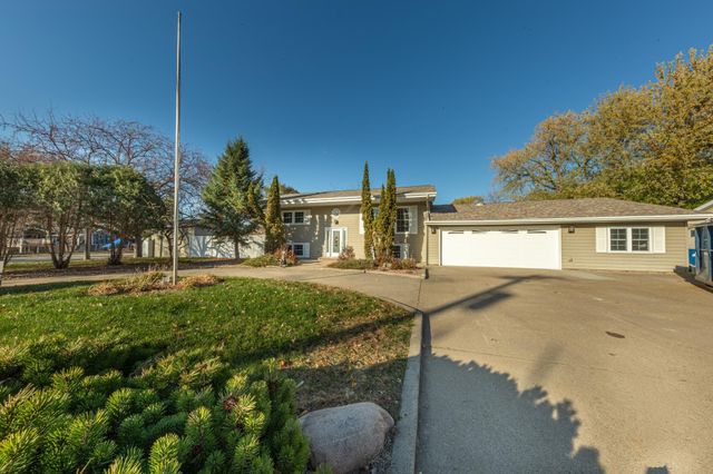 1250 13th Street NW, New Brighton, MN 55112