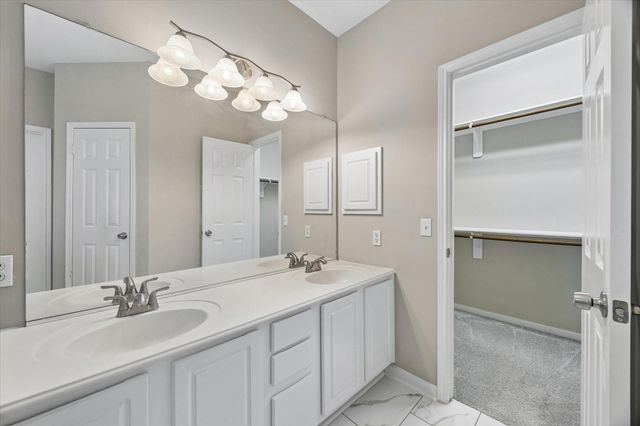 11707 Mesa Wells Drive, Tomball, TX 77377