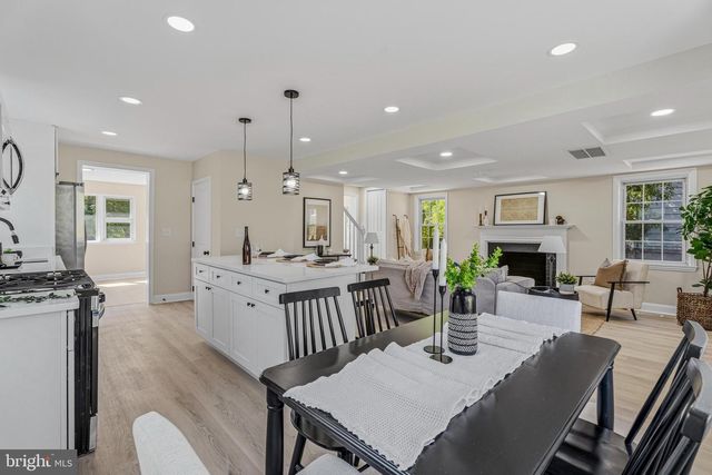 6681 LOCH HILL RD, Baltimore, MD 21239