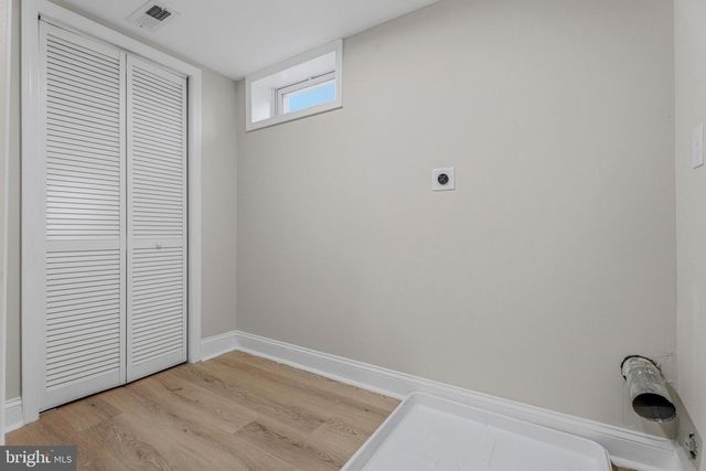 6681 LOCH HILL RD, Baltimore, MD 21239