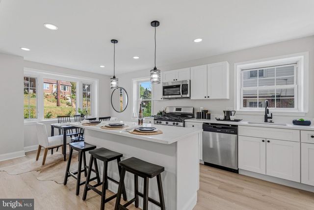 6681 LOCH HILL RD, Baltimore, MD 21239