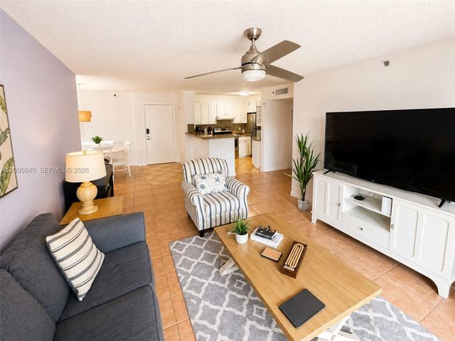 19801 E Country Club Drive 4307, Aventura, FL 33180