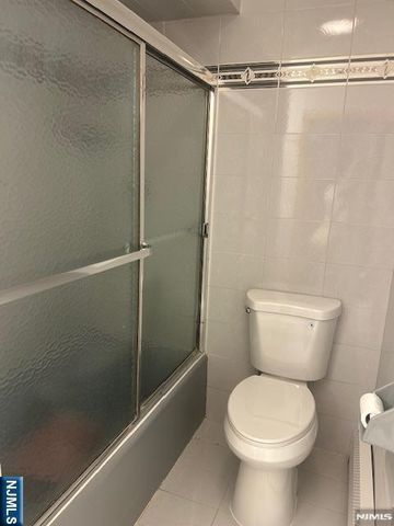 201 Franklin Street 2, Elmwood Park, NJ 07407