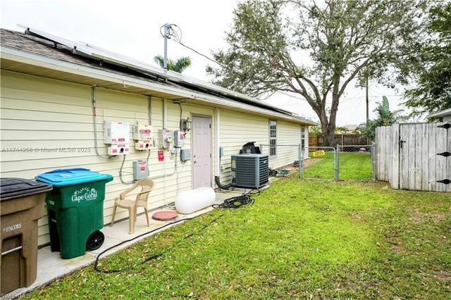 2304 SE 8th TER, Cape Coral, FL 33990