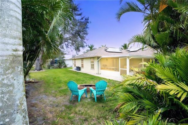 2304 SE 8th TER, Cape Coral, FL 33990