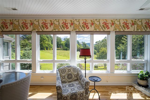 31 Piccadilly Place, Brevard, NC 28712