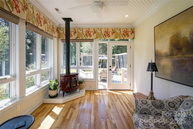 31 Piccadilly Place, Brevard, NC 28712