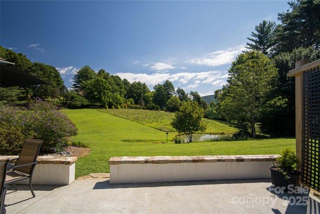 31 Piccadilly Place, Brevard, NC 28712