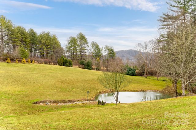 31 Piccadilly Place, Brevard, NC 28712
