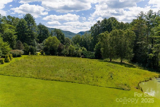 31 Piccadilly Place, Brevard, NC 28712
