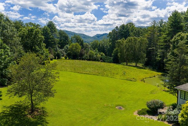 31 Piccadilly Place, Brevard, NC 28712