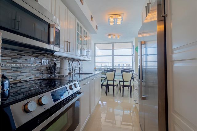 251 174th Street 2219, Sunny Isles Beach, FL 33160