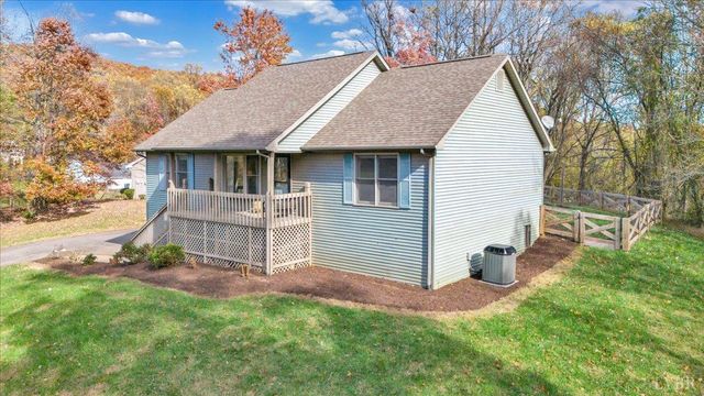 246 White Oak Drive, Blue Ridge, VA 24064