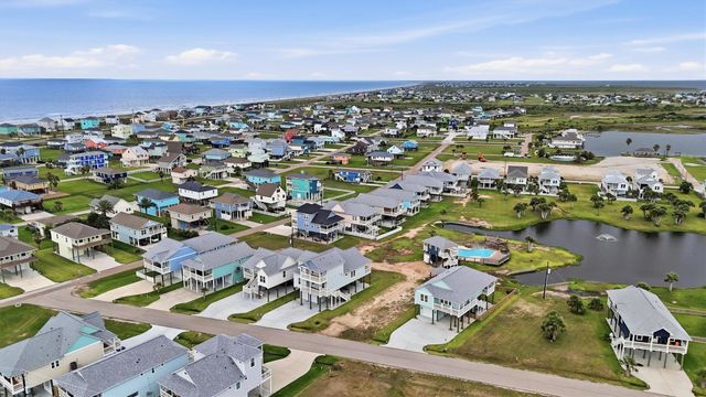 4038 Miramar Court, Galveston, TX 77554