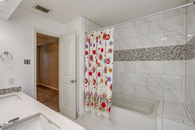1206 Riverchase Lane 251, Arlington, TX 76011