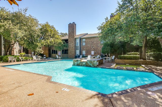 1206 Riverchase Lane 251, Arlington, TX 76011