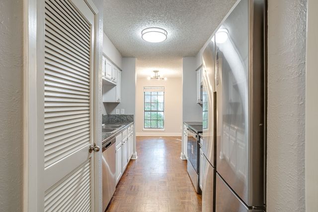 1206 Riverchase Lane 251, Arlington, TX 76011
