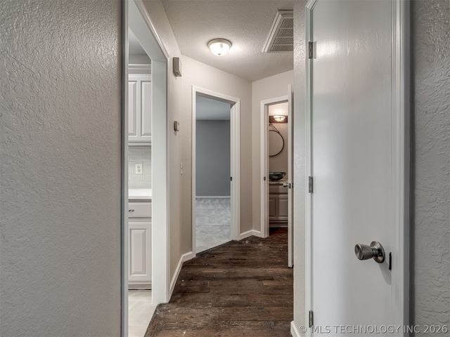 12006 S Forest Place, Jenks, OK 74037
