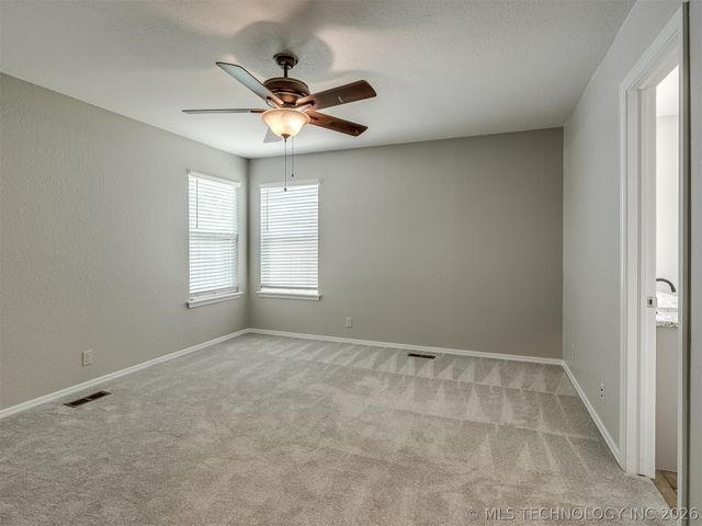 12006 S Forest Place, Jenks, OK 74037