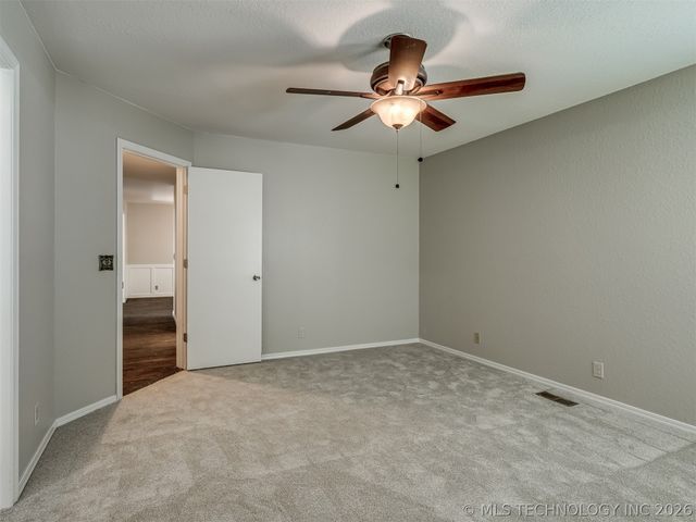 12006 S Forest Place, Jenks, OK 74037