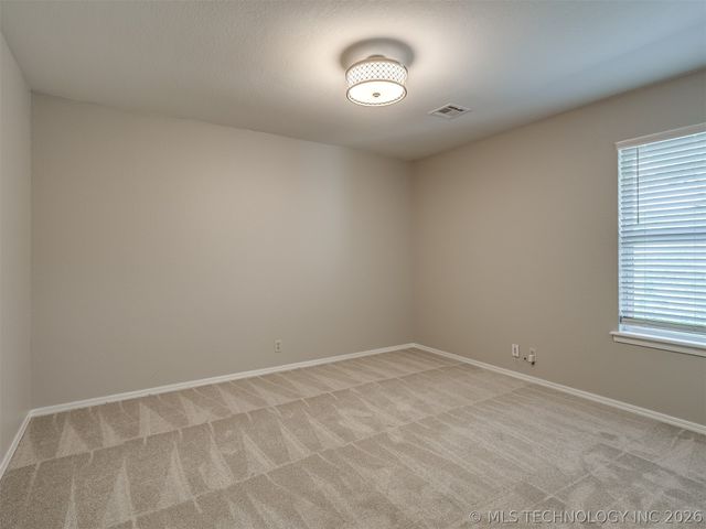 12006 S Forest Place, Jenks, OK 74037