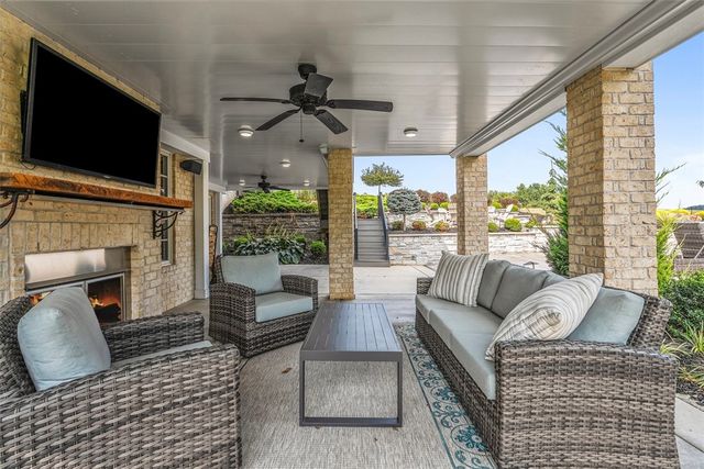 111 HEAVEN LANE, Adams Twp, PA 16046