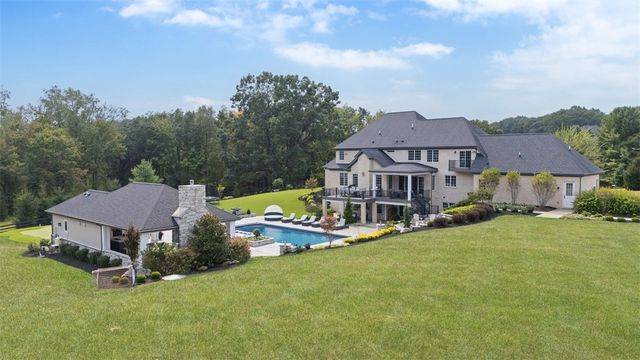 111 HEAVEN LANE, Adams Twp, PA 16046