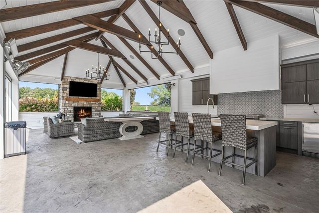 111 HEAVEN LANE, Adams Twp, PA 16046