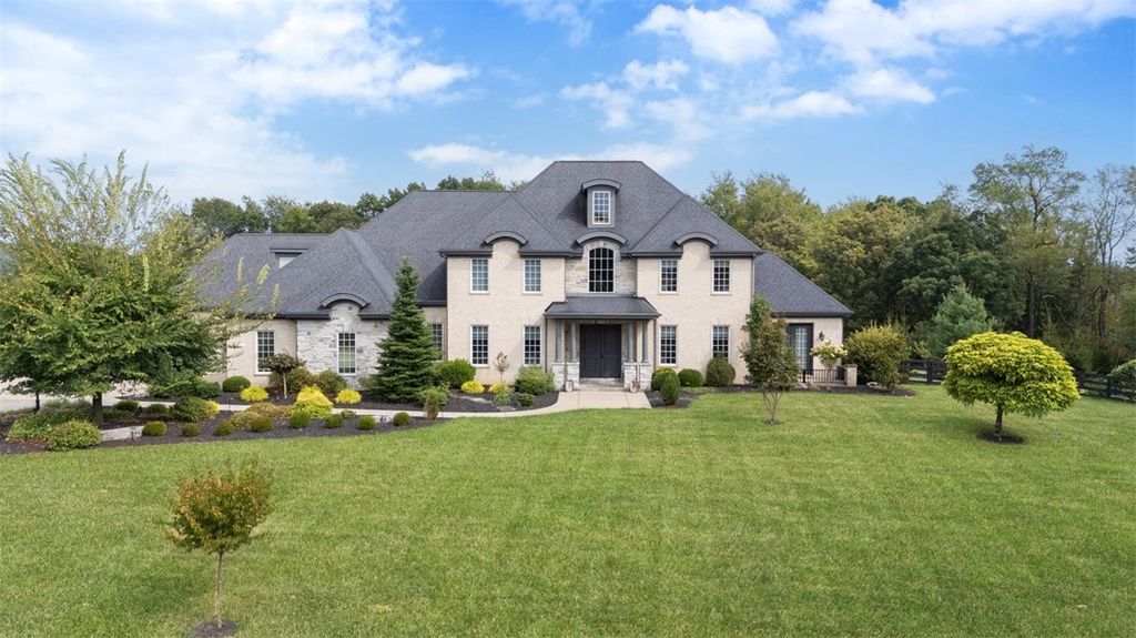 111 HEAVEN LANE, Adams Twp, PA 16046