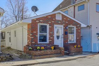 11 Waterview Place, Keansburg, NJ 07734