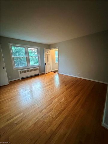 1400 Roslyn Drive, Burlington, NC 27215