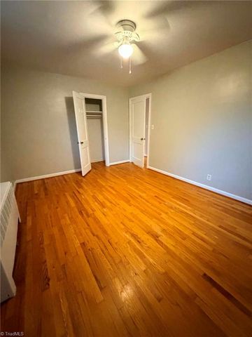 1400 Roslyn Drive, Burlington, NC 27215
