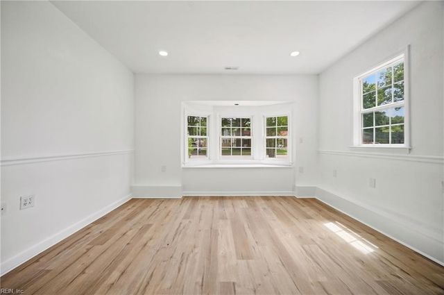 3904 Old Farm RD, Portsmouth, VA 23703