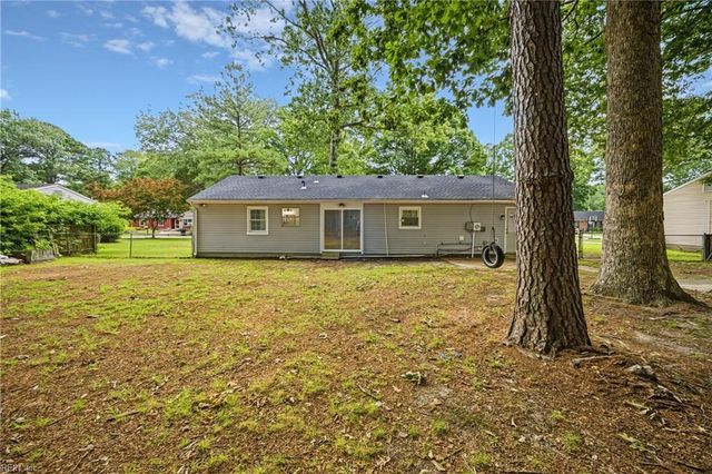 3904 Old Farm RD, Portsmouth, VA 23703