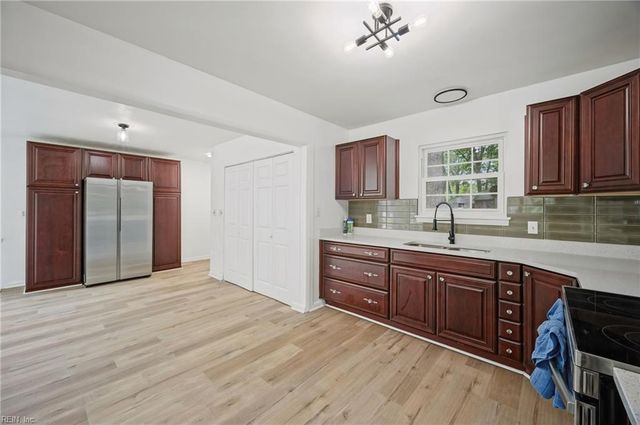3904 Old Farm RD, Portsmouth, VA 23703