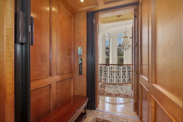 16904 S Passage S, Jupiter, FL 33477