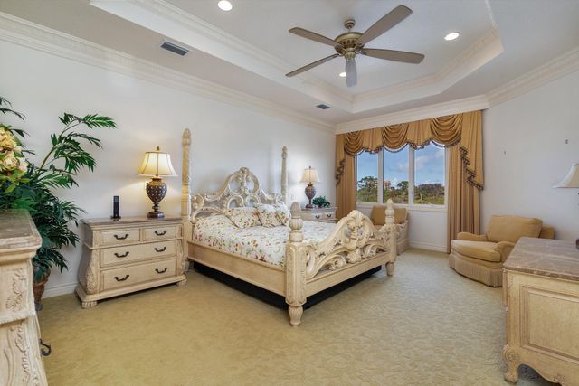 16904 S Passage S, Jupiter, FL 33477