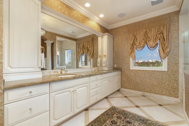 16904 S Passage S, Jupiter, FL 33477