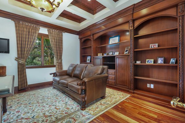 16904 S Passage S, Jupiter, FL 33477