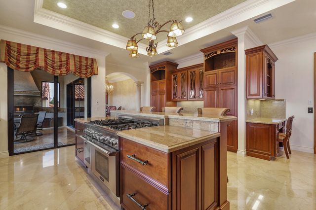 16904 S Passage S, Jupiter, FL 33477